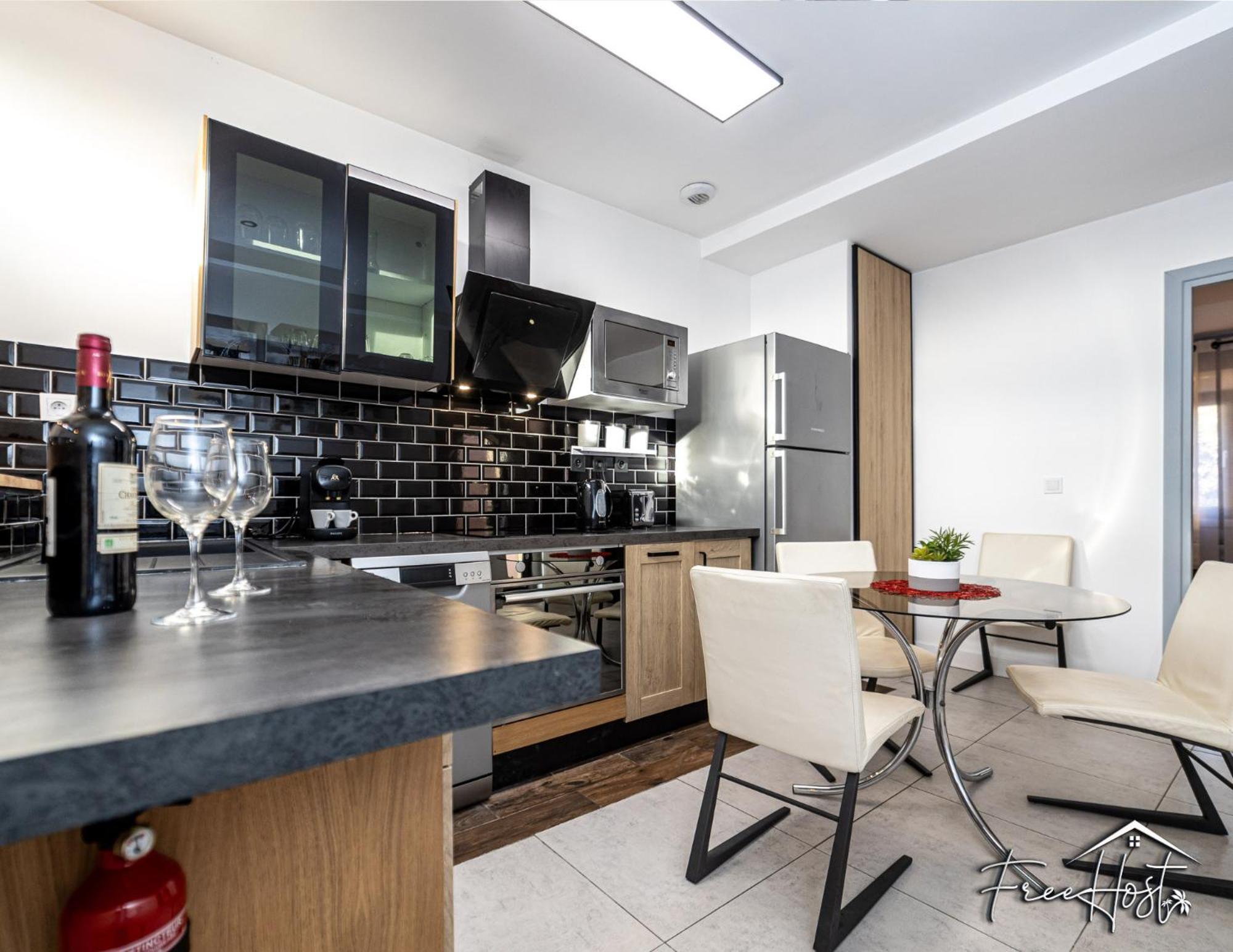 Marvel House - Disneyland 5Min, Private Parking, Terrace Magny-le-Hongre Exteriör bild